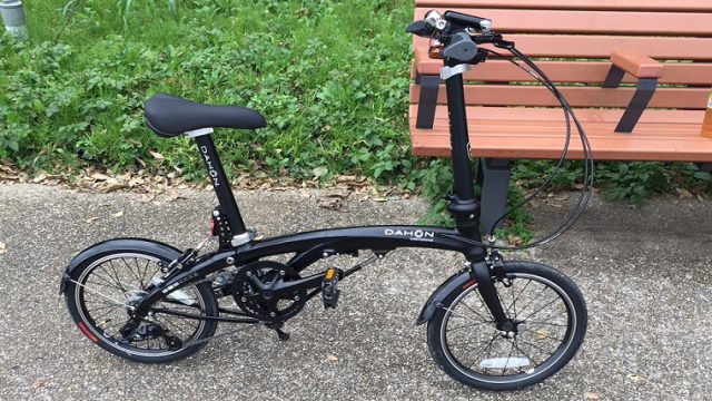 会社に自転車でいく 英語